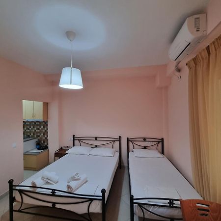Let Rooms Lukova Dış mekan fotoğraf