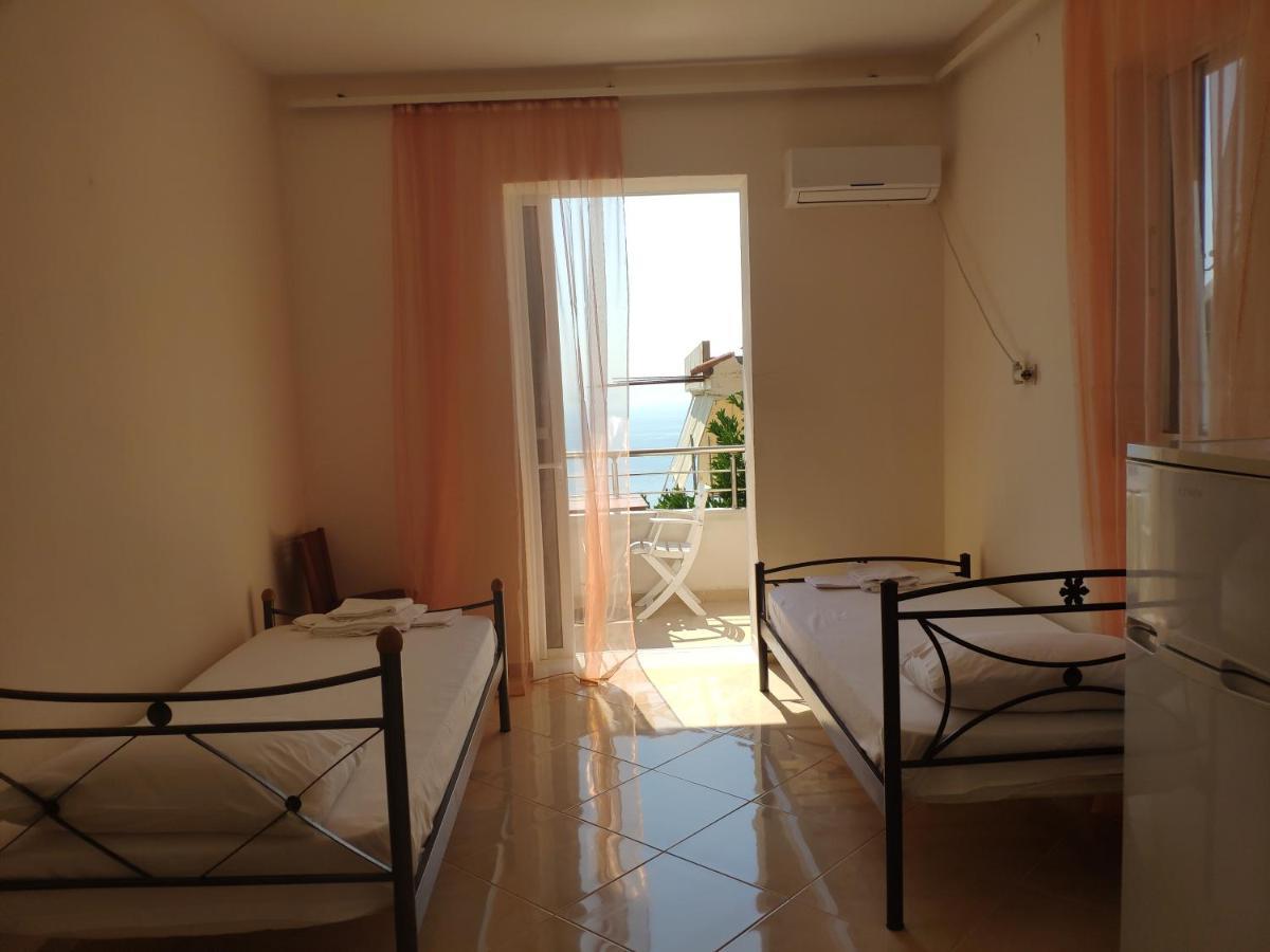 Let Rooms Lukova Dış mekan fotoğraf