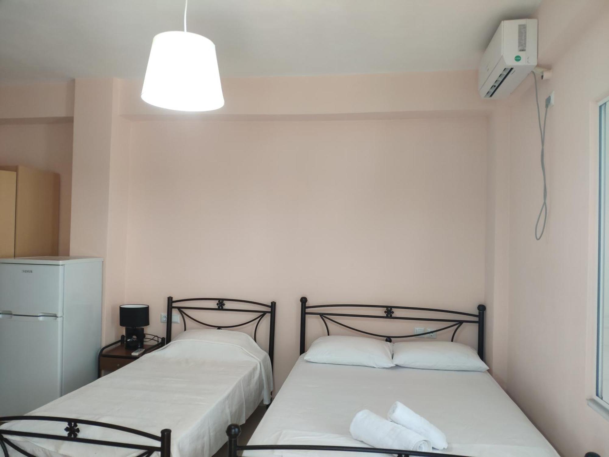 Let Rooms Lukova Dış mekan fotoğraf