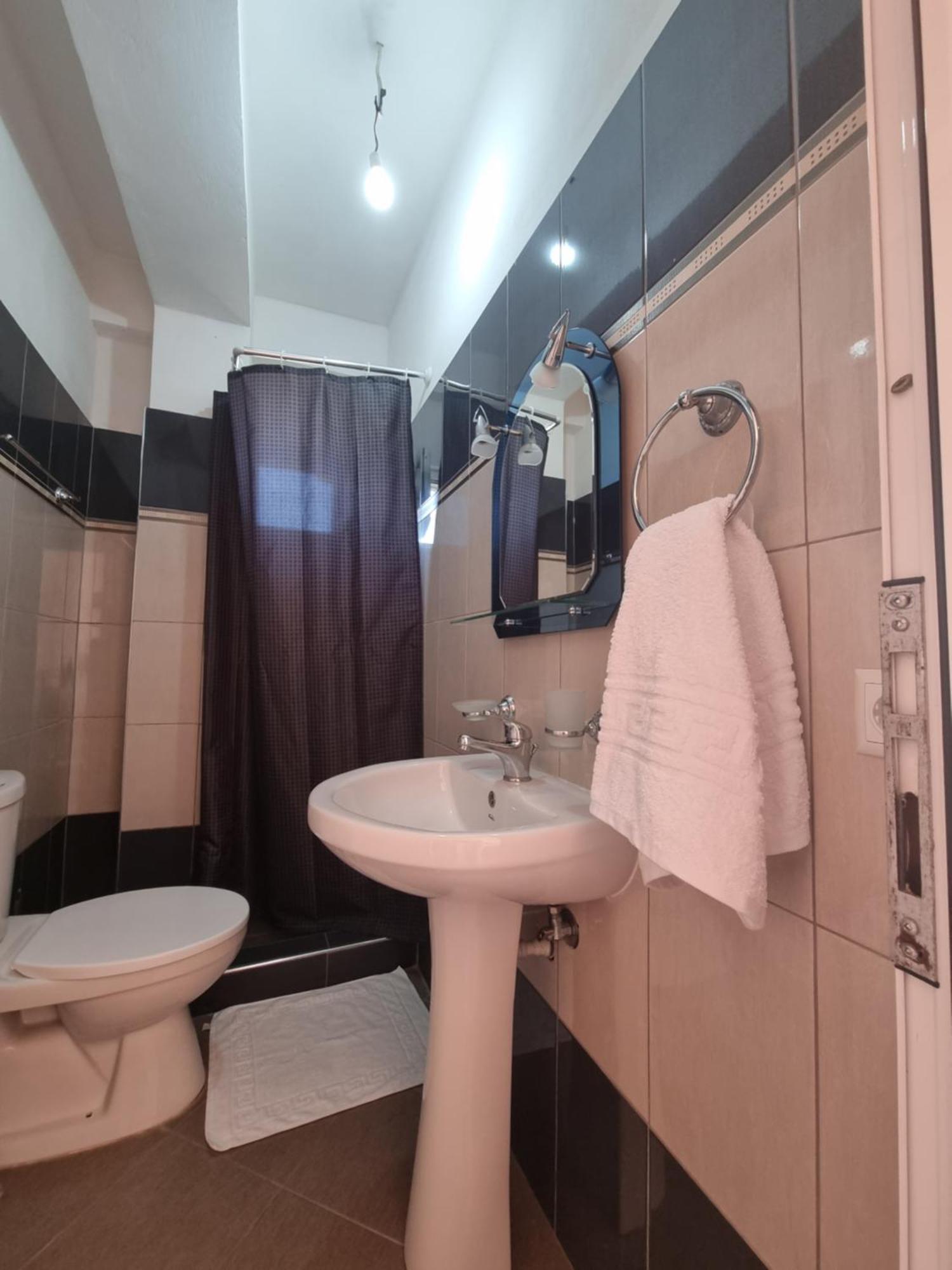 Let Rooms Lukova Dış mekan fotoğraf