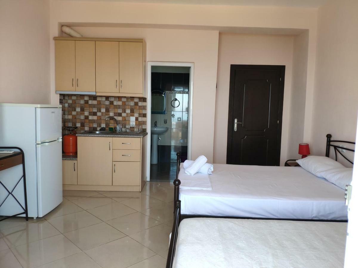 Let Rooms Lukova Dış mekan fotoğraf